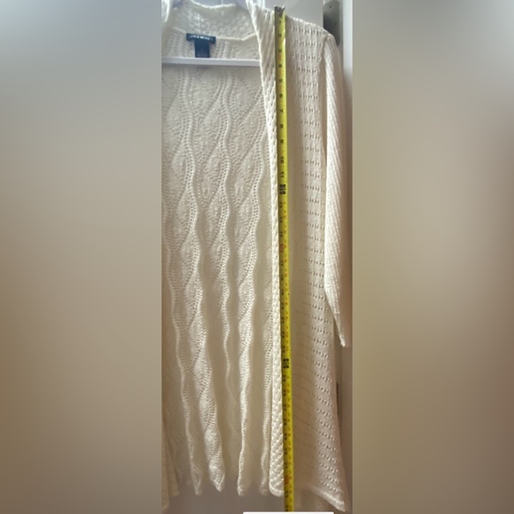 Cream colored cardigan size xl. Long and hangs  beautifully at knee length. - Picture 6 of 6